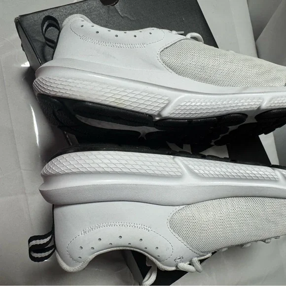 Under Armour White and Black Athletic Shoes - Picture 8 of 11
